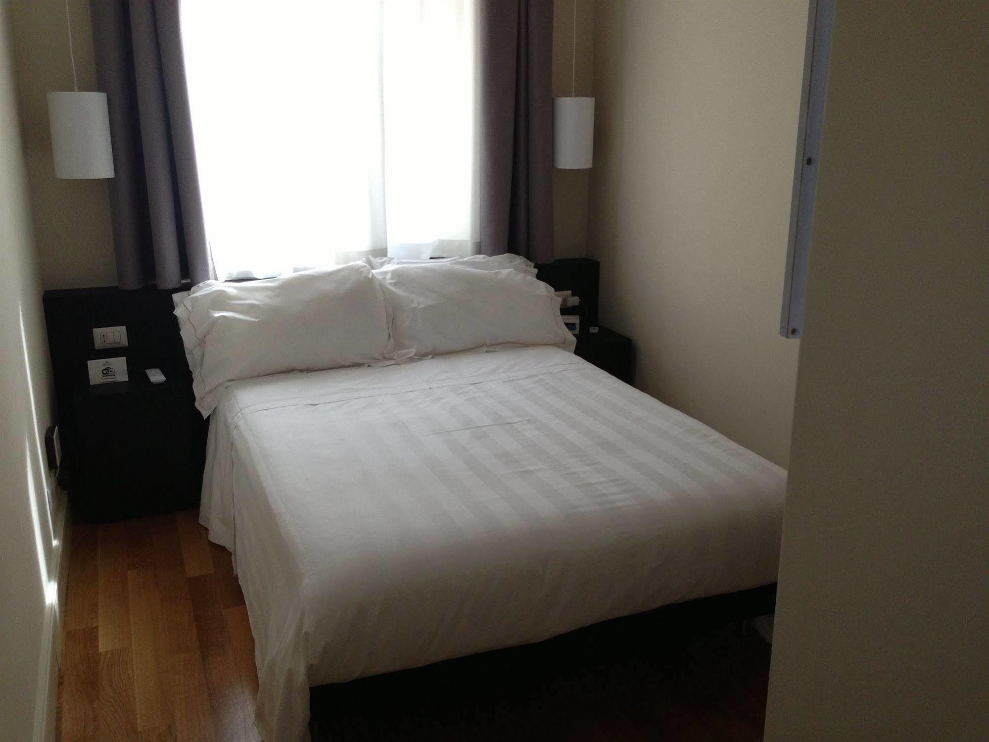Rhome Terminal Guest House Roma Exterior foto